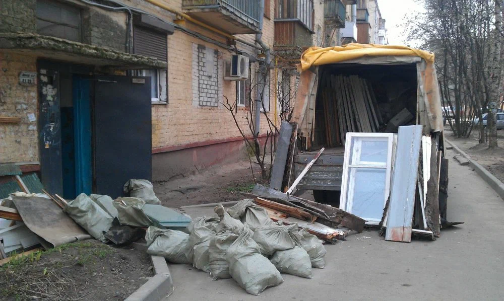 Вывоз мусора после ремонта в Изобильном от ПроМусор — цены от 4675 руб., быстро и недорого