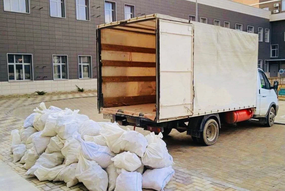 Вывоз строительного мусора из новостроек в Изобильном в октябре