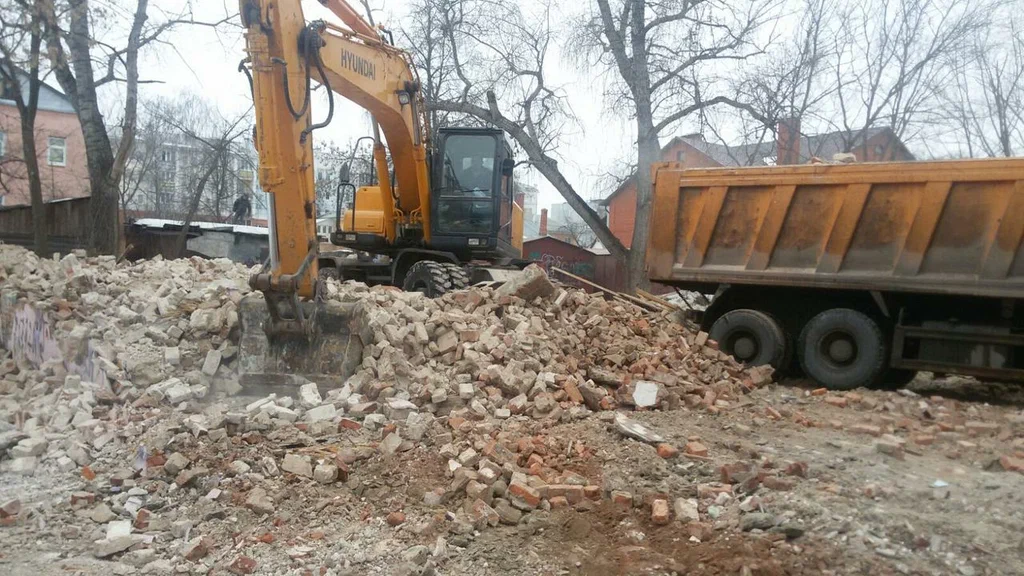 Вывоз мусора ОССиГ с выездом в Изобильном в октябре