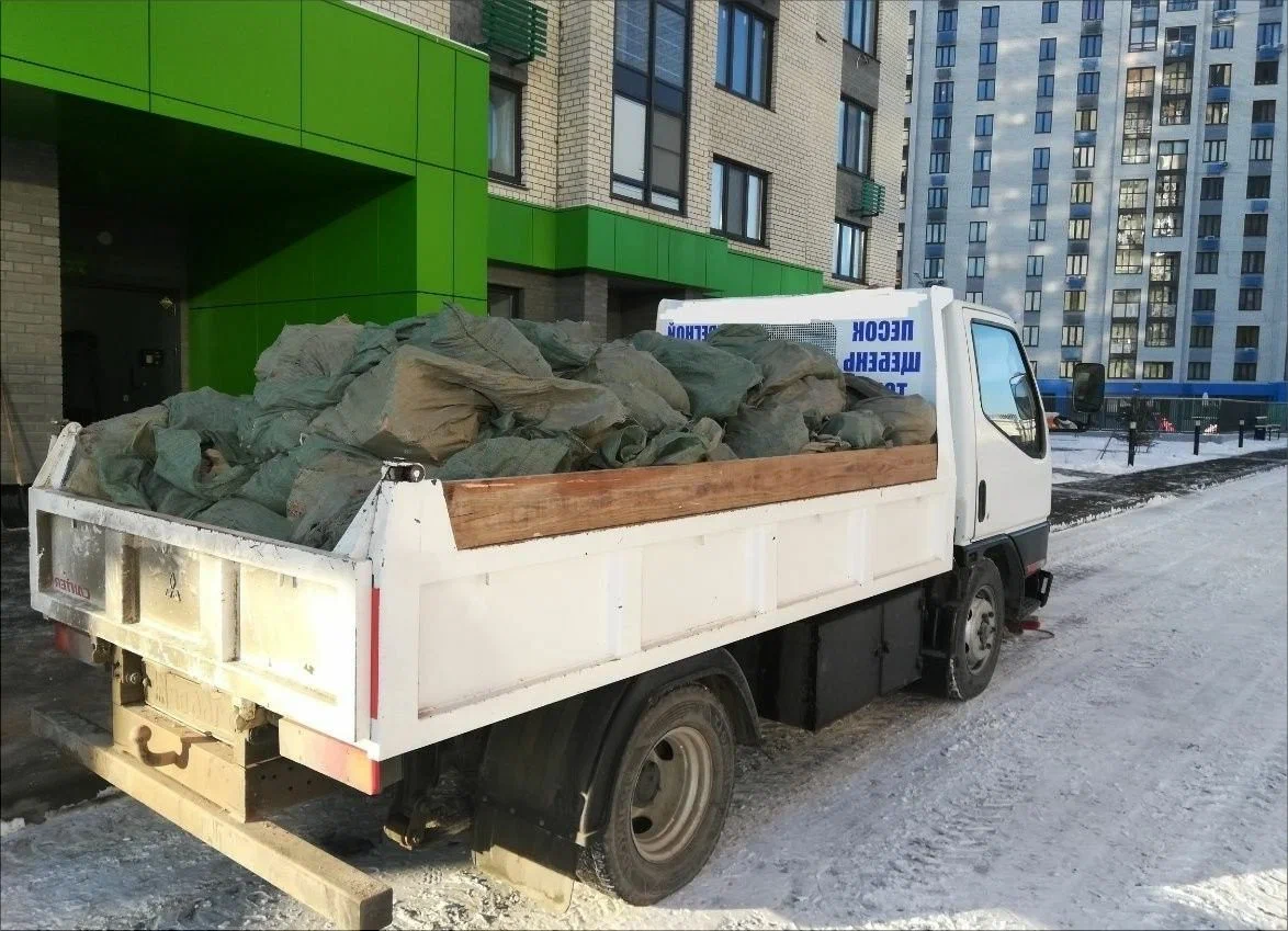 Вывоз мусора грузовым фургоном 3 тонны в Изобильном — цена от 1402 руб., ПроМусор