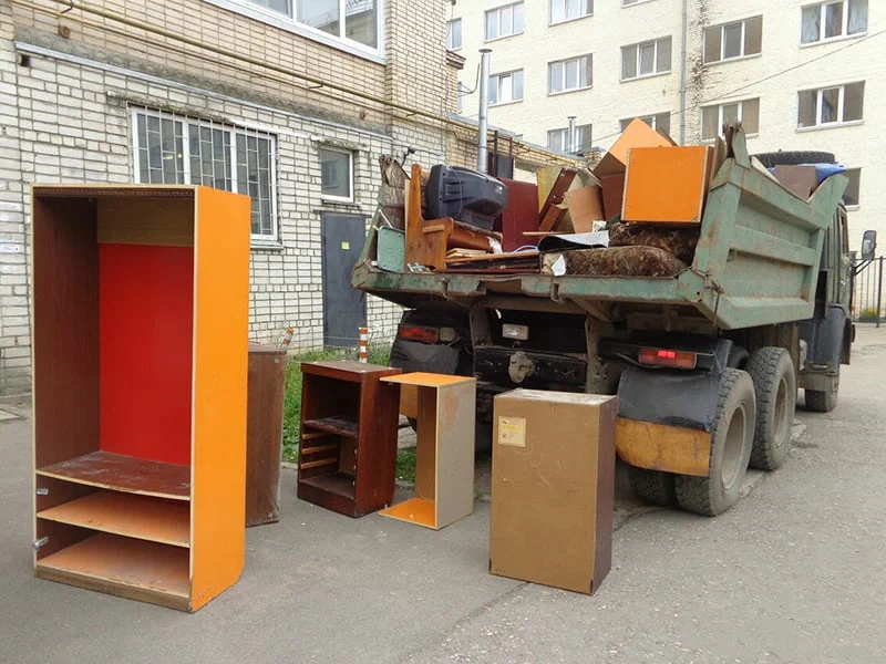 Вывоз шкафа в Изобильном от ПроМусор — недорого, демонтаж, утилизация, вывоз из квартиры от 883 руб