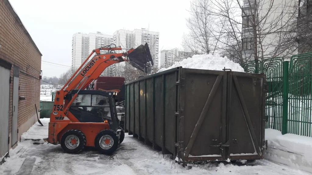 Вывоз снега контейнерами в Изобильном — цена от 3324 руб., заказать контейнер для снега в ПроМусор